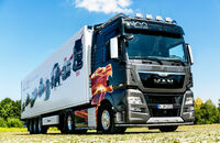 Aktueller MAN mit Sonderlackierung 100 Jahre Truck und Bus