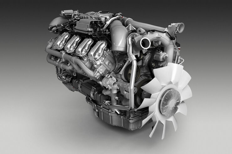 Die V8-Motoren für Euro 6 arbeiten mit wassergekühlter Abgasrückführung.