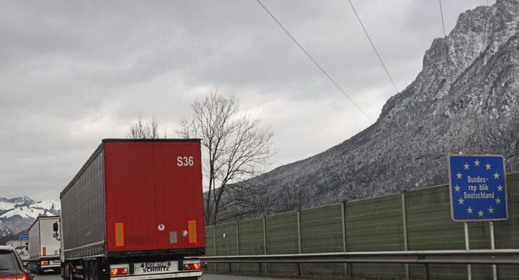 Grenzkontrolle, Brenner, Übergang Kufstein, Stau, Lkw