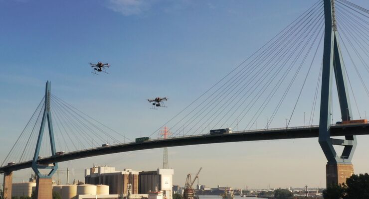 HHLA Sky, Drohnen, Hamburger Hafen, Brücke