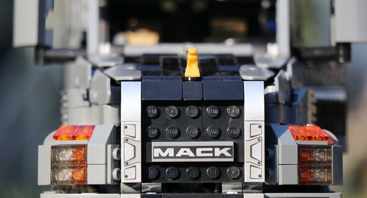 Lego Mack Anthem