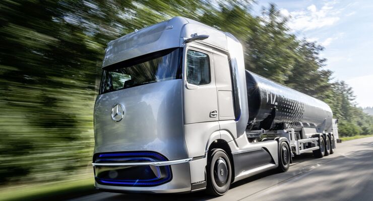 Mercedes-Benz GenH2 Truck und eActros LongHaul