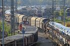 Reger Verkehr aus ein- und ausfahrenden ZÃ¼gen im NÃ¼rnberger Rbf