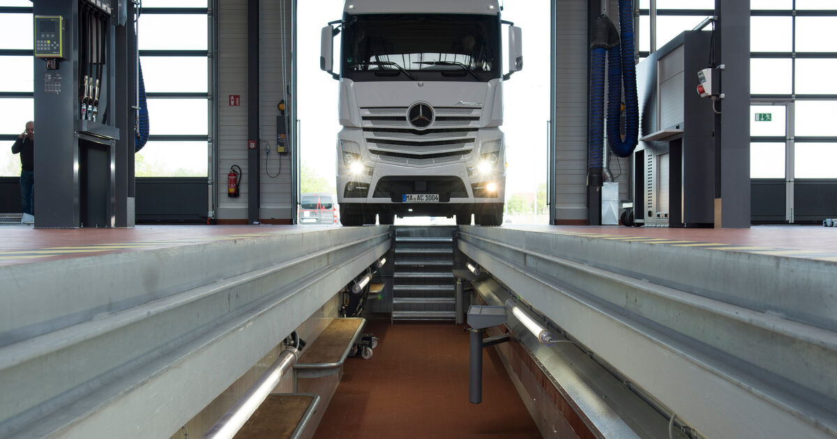 Mercedes Benz Trucks Neues Zentrum In Mannheim Eroffnet Eurotransport